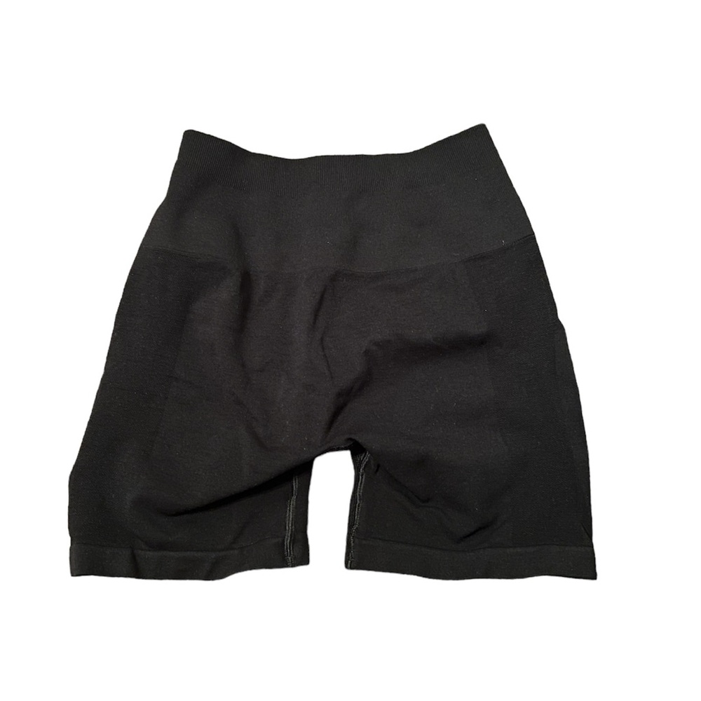 Alphalete Amplify Short 4.5” Black Seemless Scrunch Short